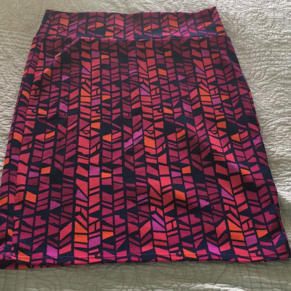 LuLaRoe Cassie pencil skirt purple/red print XL